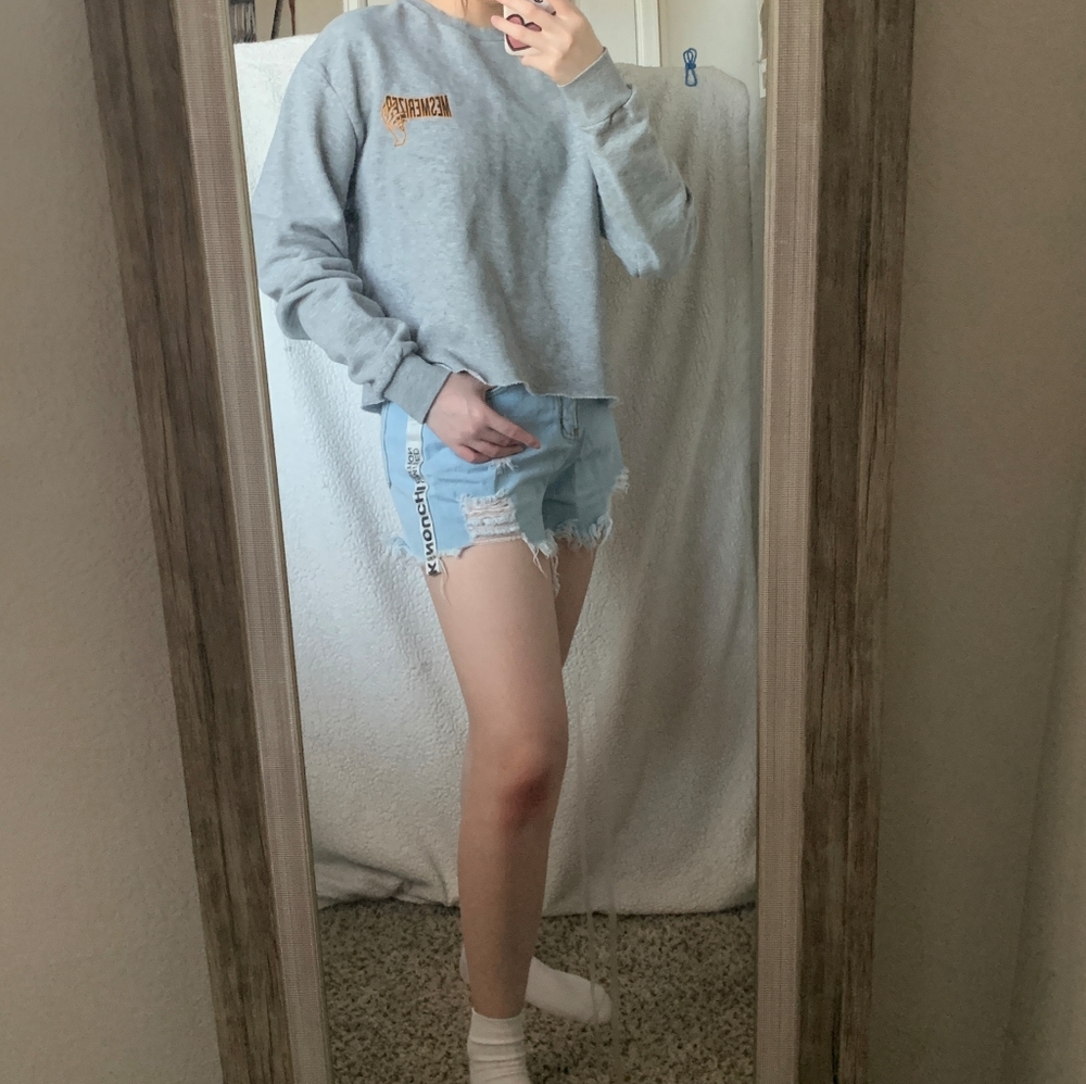 Sweater - Picture 2 of 5